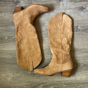 Billini Urson Faux suede cowboy boots